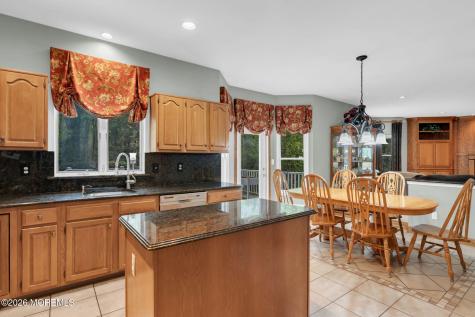 4 Quaker Hill Road Jackson NJ 08527