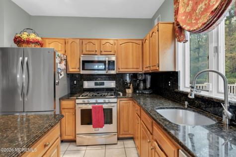 4 Quaker Hill Road Jackson NJ 08527