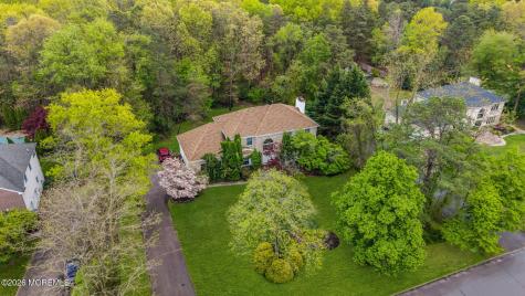 4 Quaker Hill Road Jackson NJ 08527