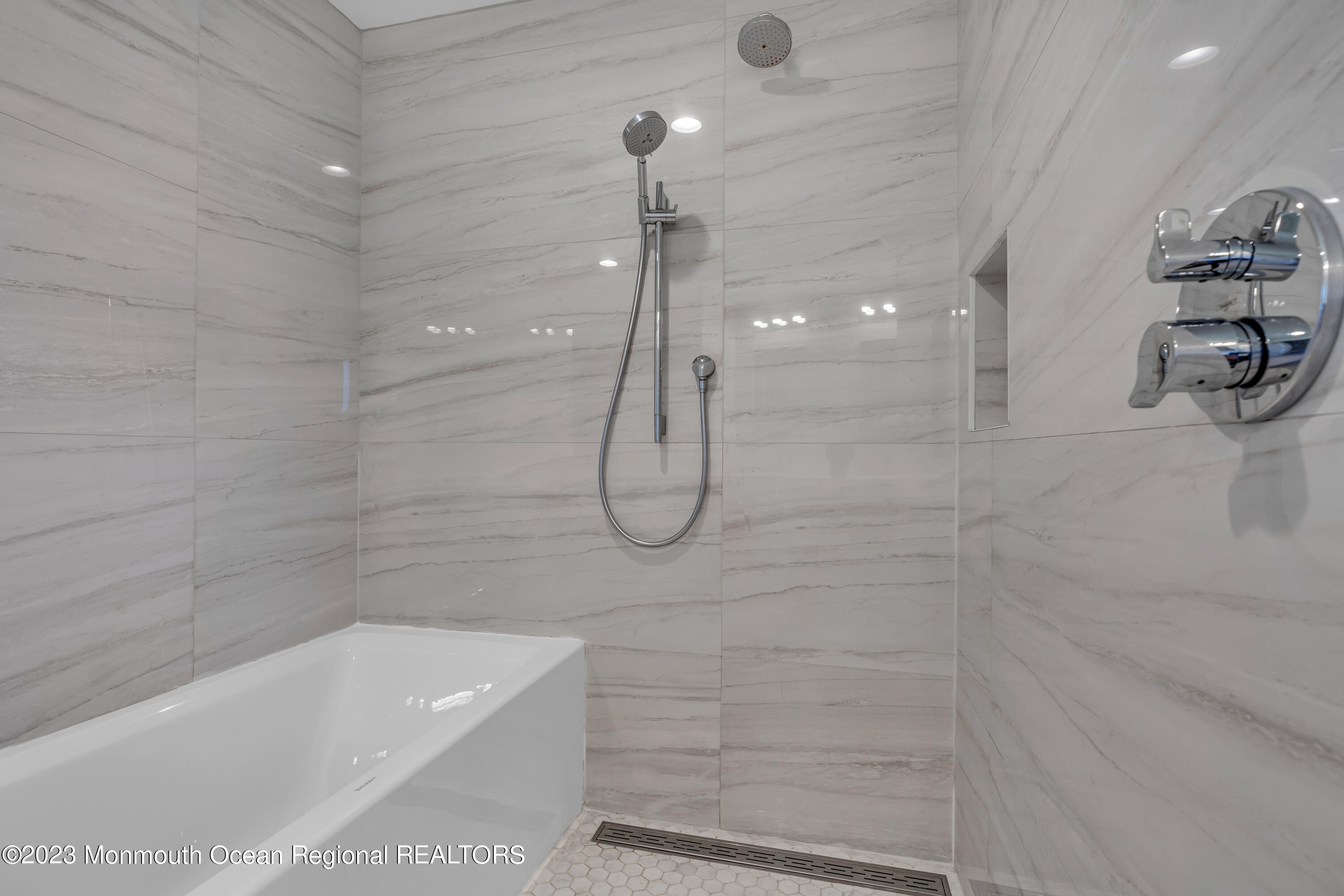 49 N Cherokee Lane Brick NJ 08724