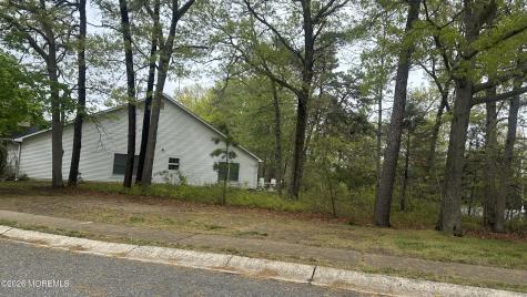1905 Kwansan Court Toms River NJ 08755