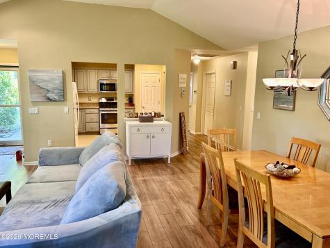 2752 Meadow Lake Drive Toms River NJ 08755