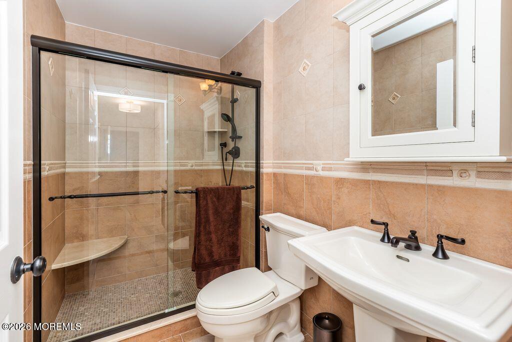 3 Lake Louise Road Morganville NJ 07751