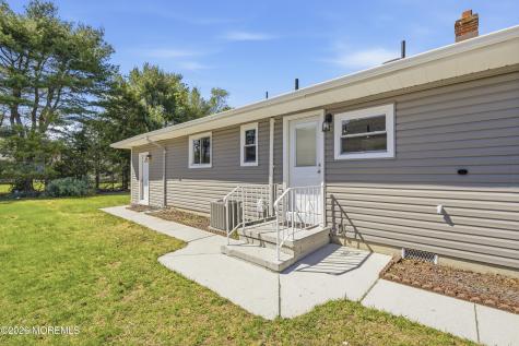 429 Saint Thomas Drive Toms River NJ 08757