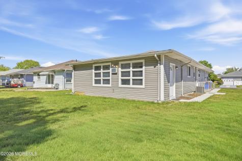 429 Saint Thomas Drive Toms River NJ 08757