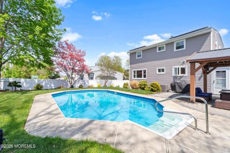 19 Tulip Drive Old Bridge NJ 08857