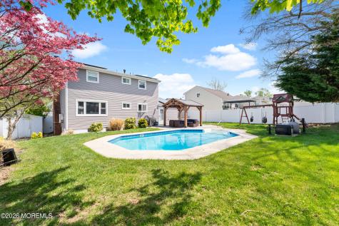 19 Tulip Drive Old Bridge NJ 08857