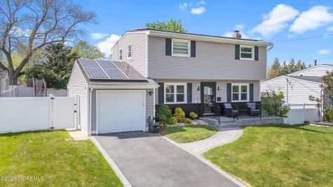 19 Tulip Drive Old Bridge NJ 08857