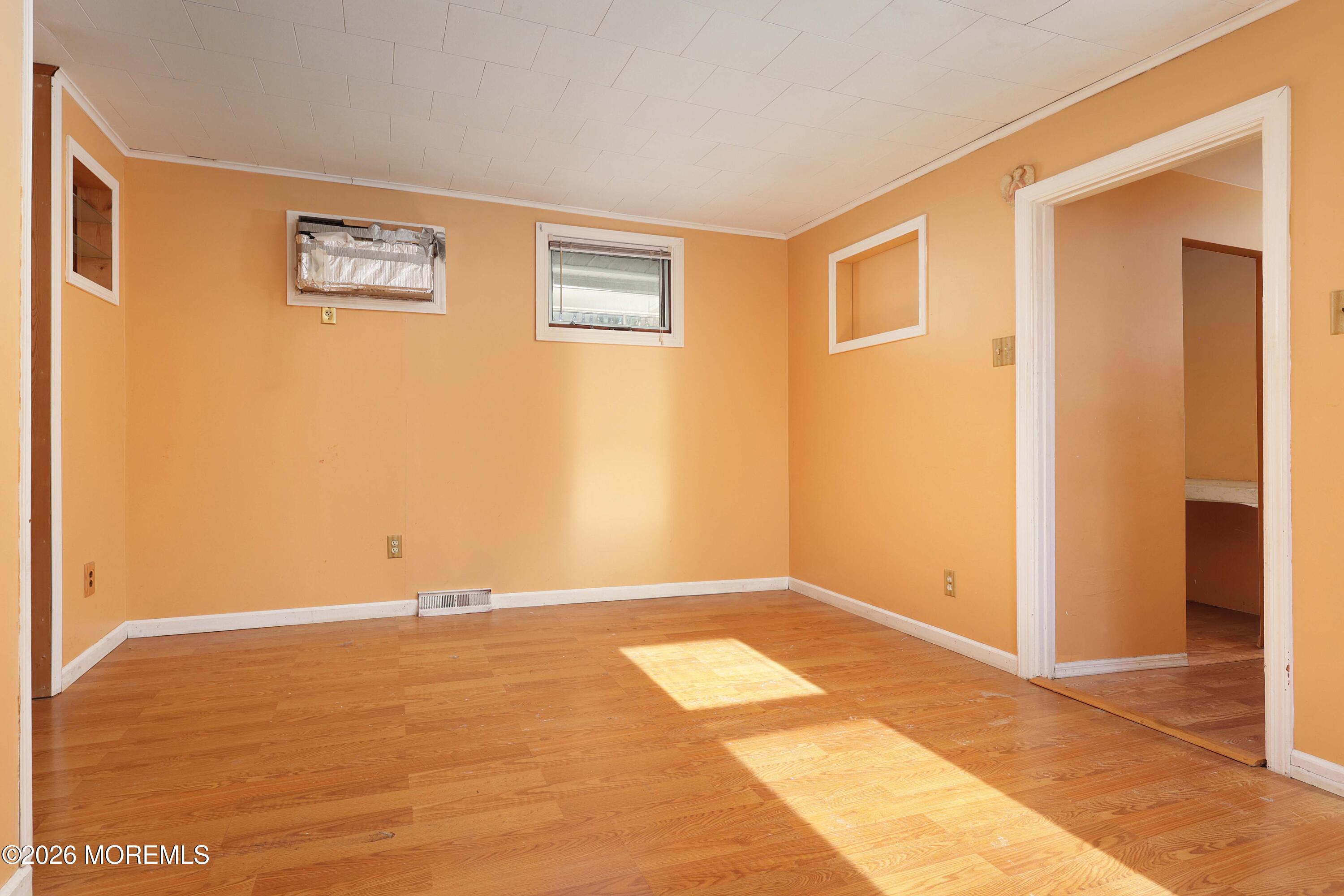 814 Forrest Avenue Laurence Harbor NJ 08879