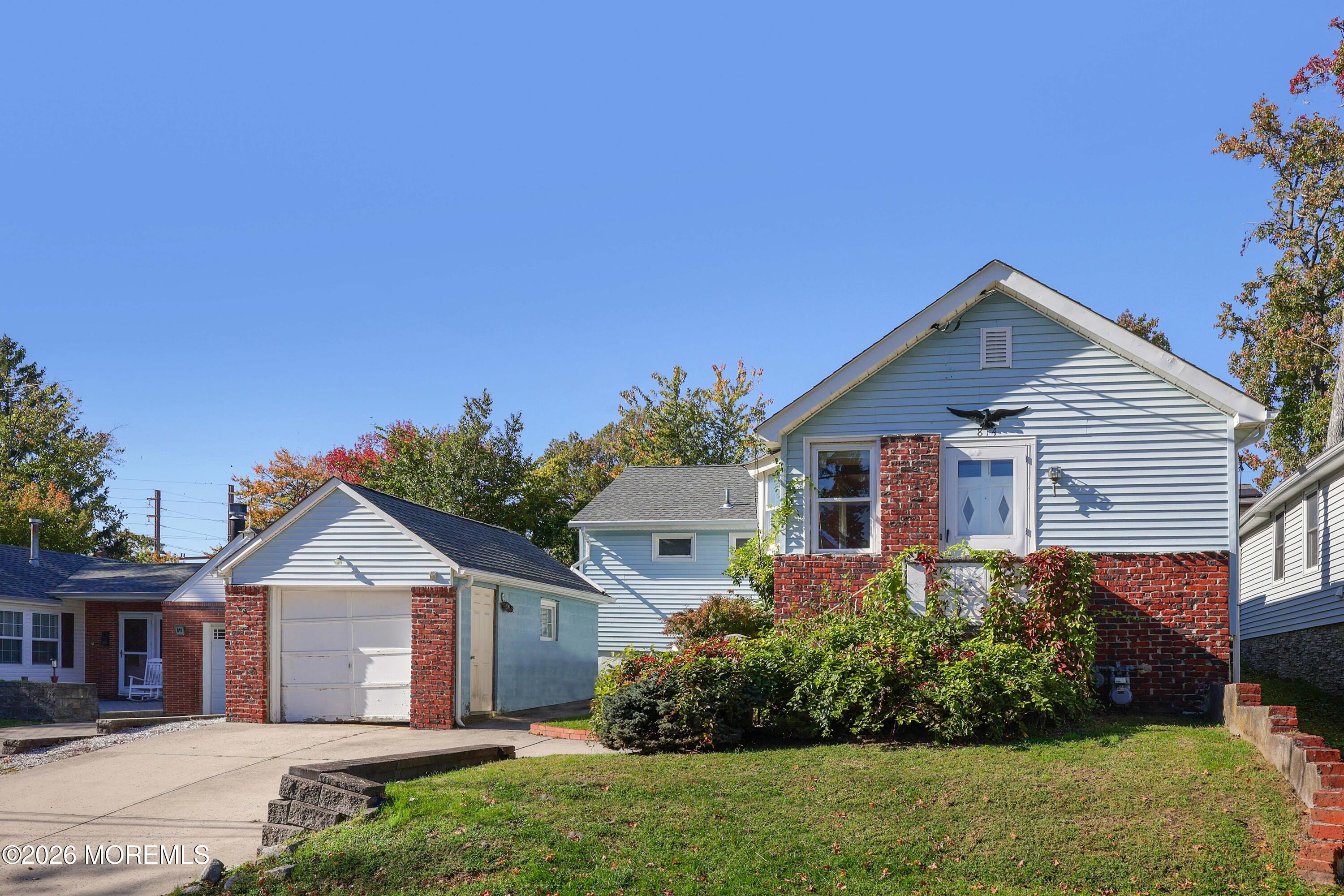 814 Forrest Avenue Laurence Harbor NJ 08879