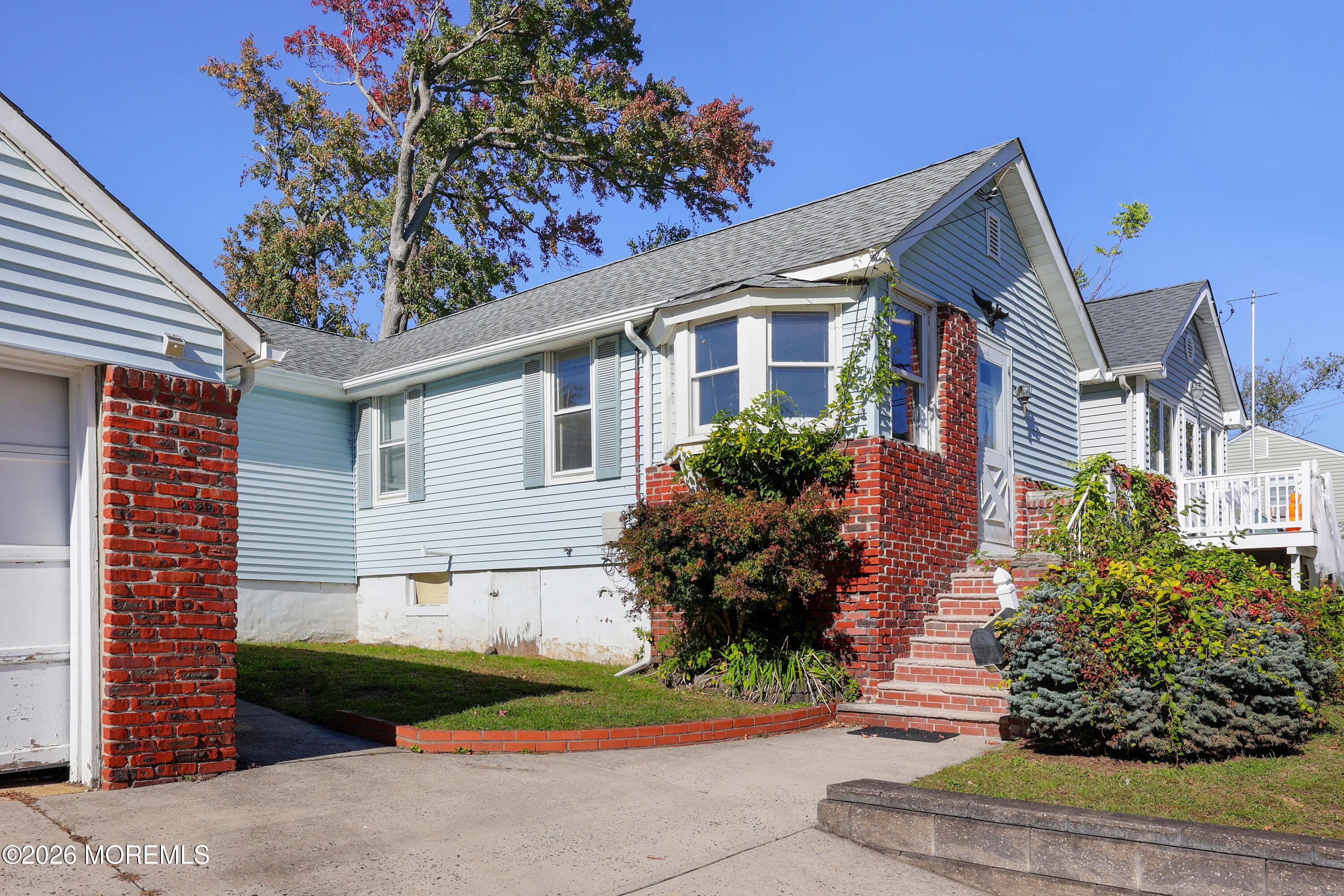 814 Forrest Avenue Laurence Harbor NJ 08879