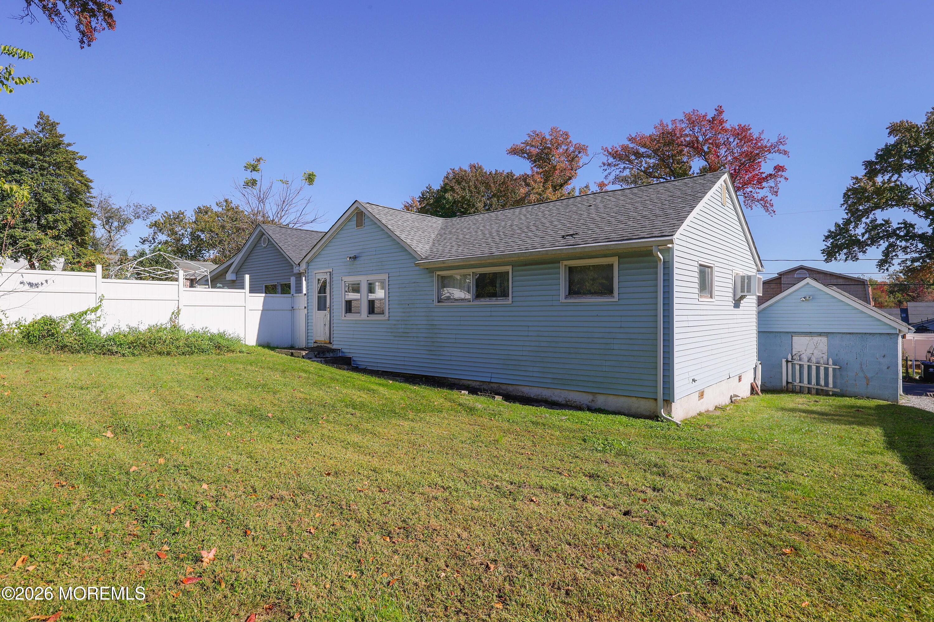 814 Forrest Avenue Laurence Harbor NJ 08879