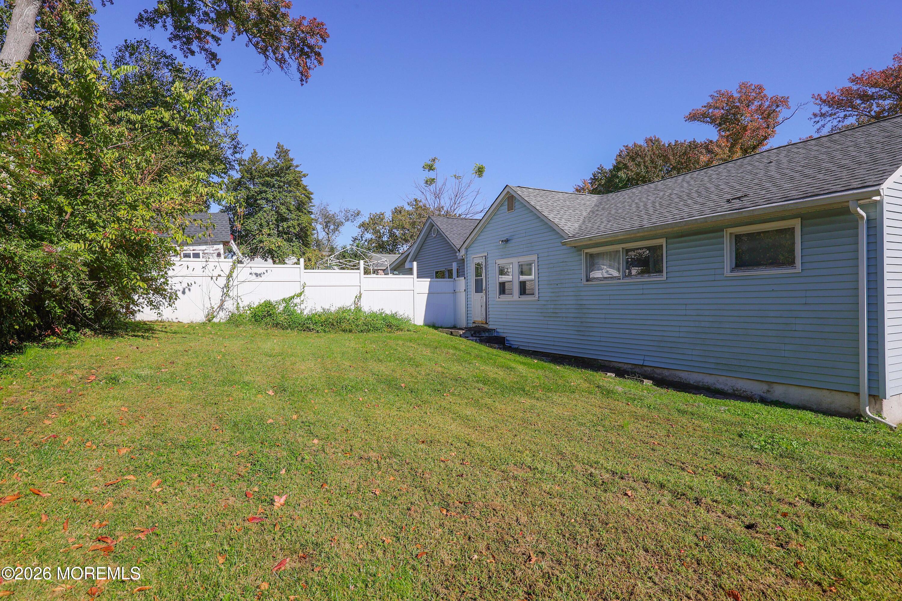 814 Forrest Avenue Laurence Harbor NJ 08879
