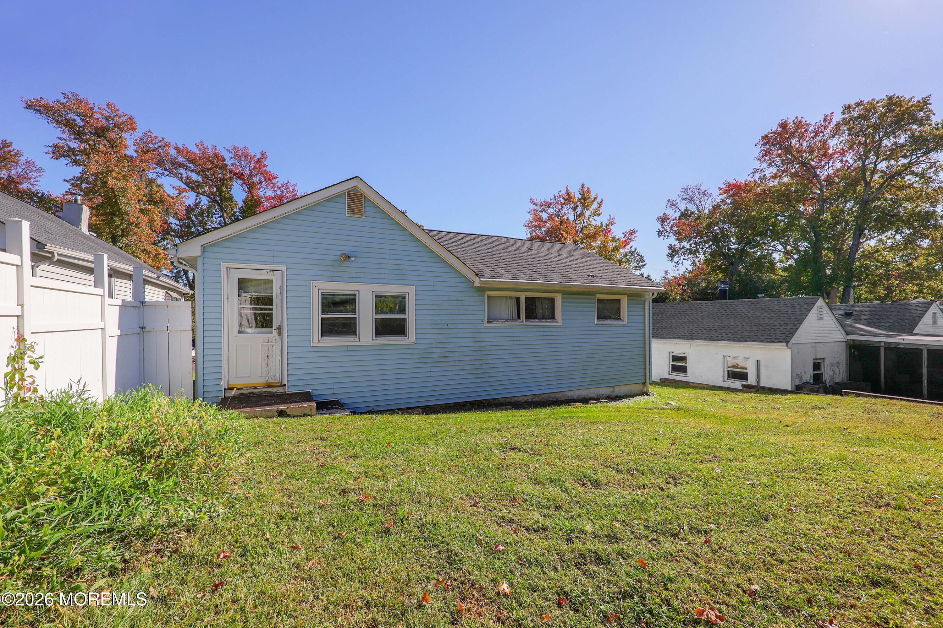 814 Forrest Avenue Laurence Harbor NJ 08879