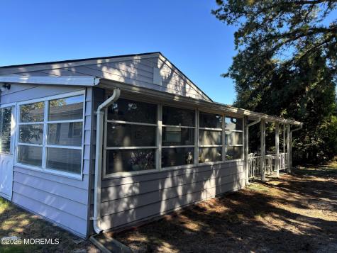 18 Inverell Drive Toms River NJ 08757