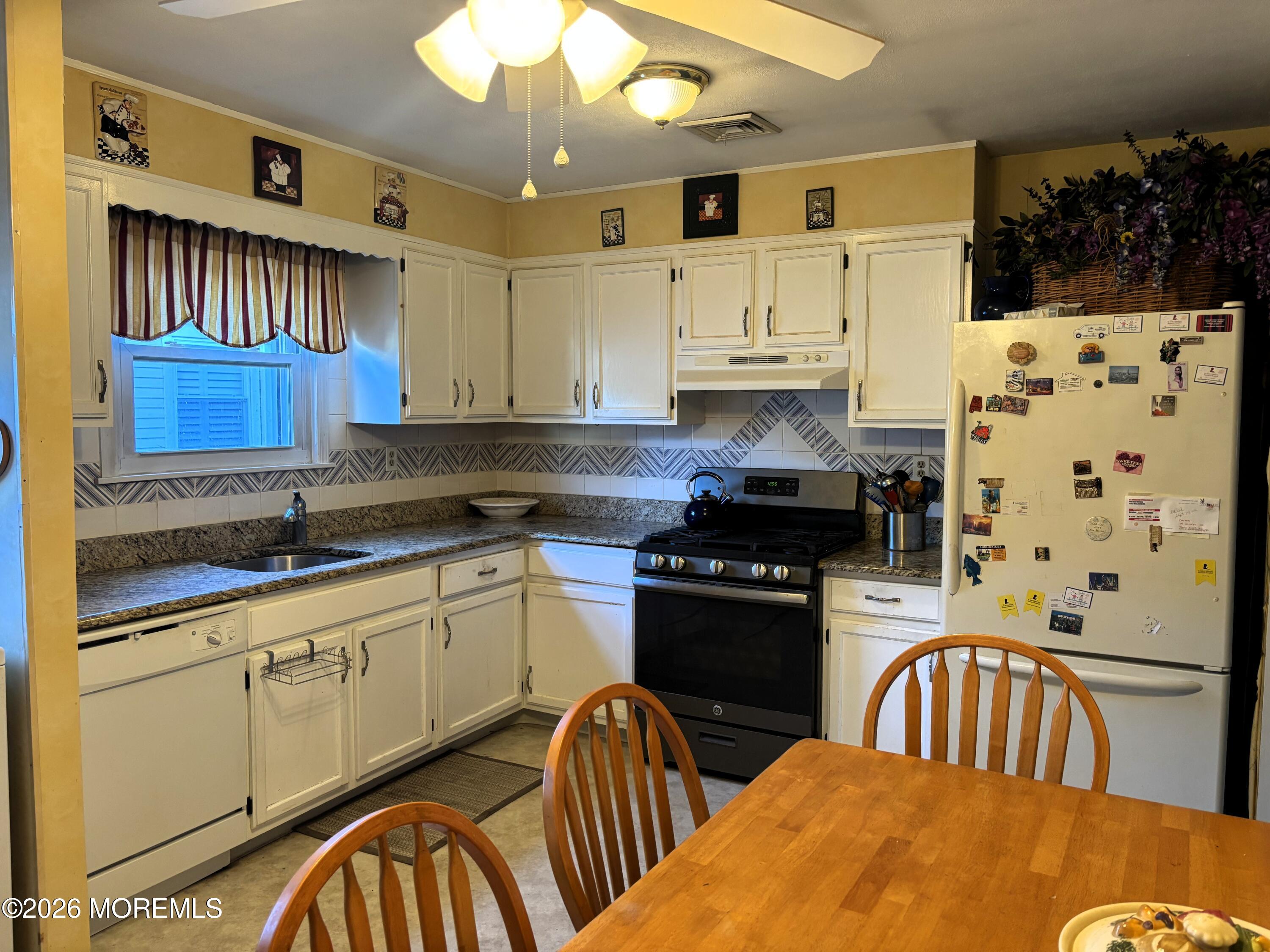 18 Inverell Drive Toms River NJ 08757