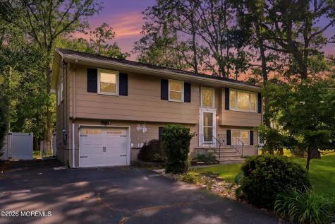 16 Crest Road Jackson NJ 08527