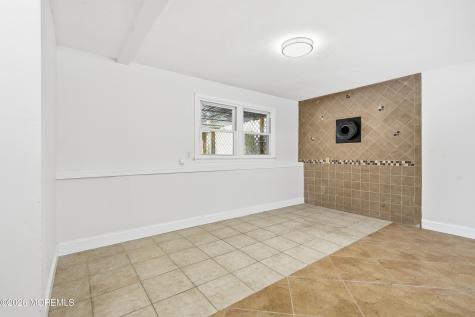 16 Crest Road Jackson NJ 08527
