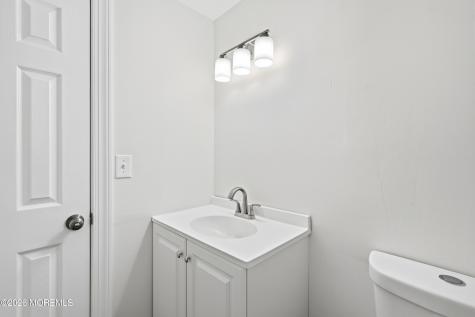 16 Crest Road Jackson NJ 08527