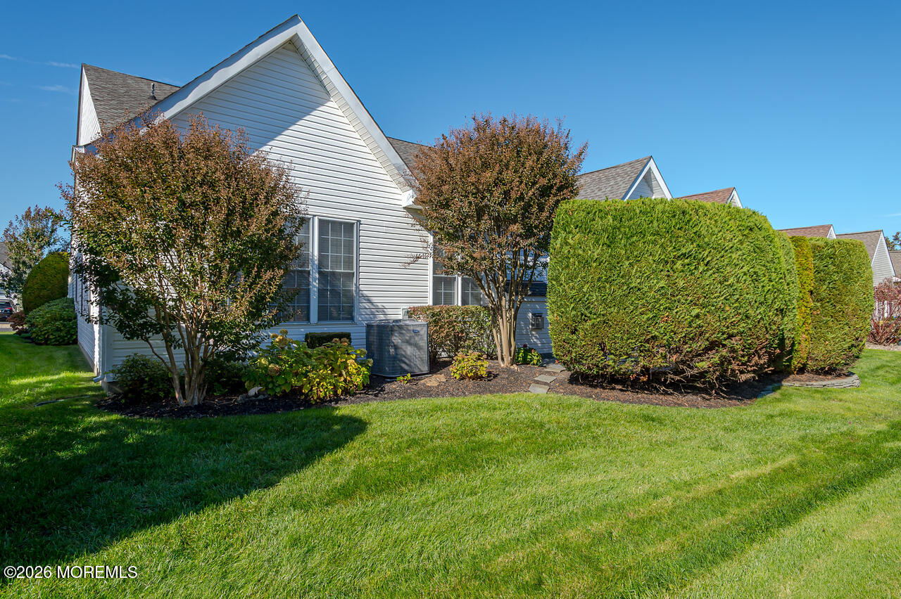 5 Tidewater Place Monroe NJ 08831