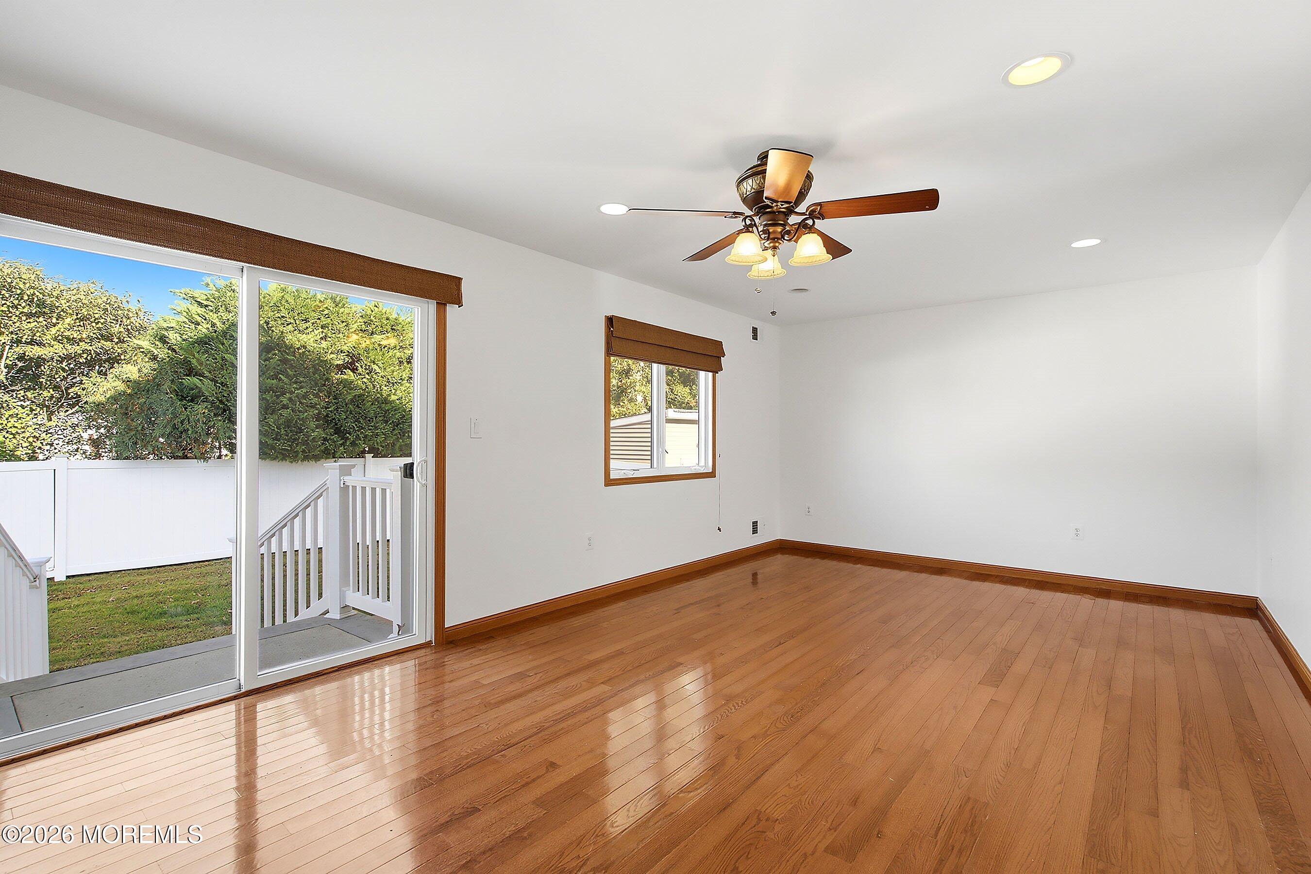 624 Mermaid Avenue Beachwood NJ 08722