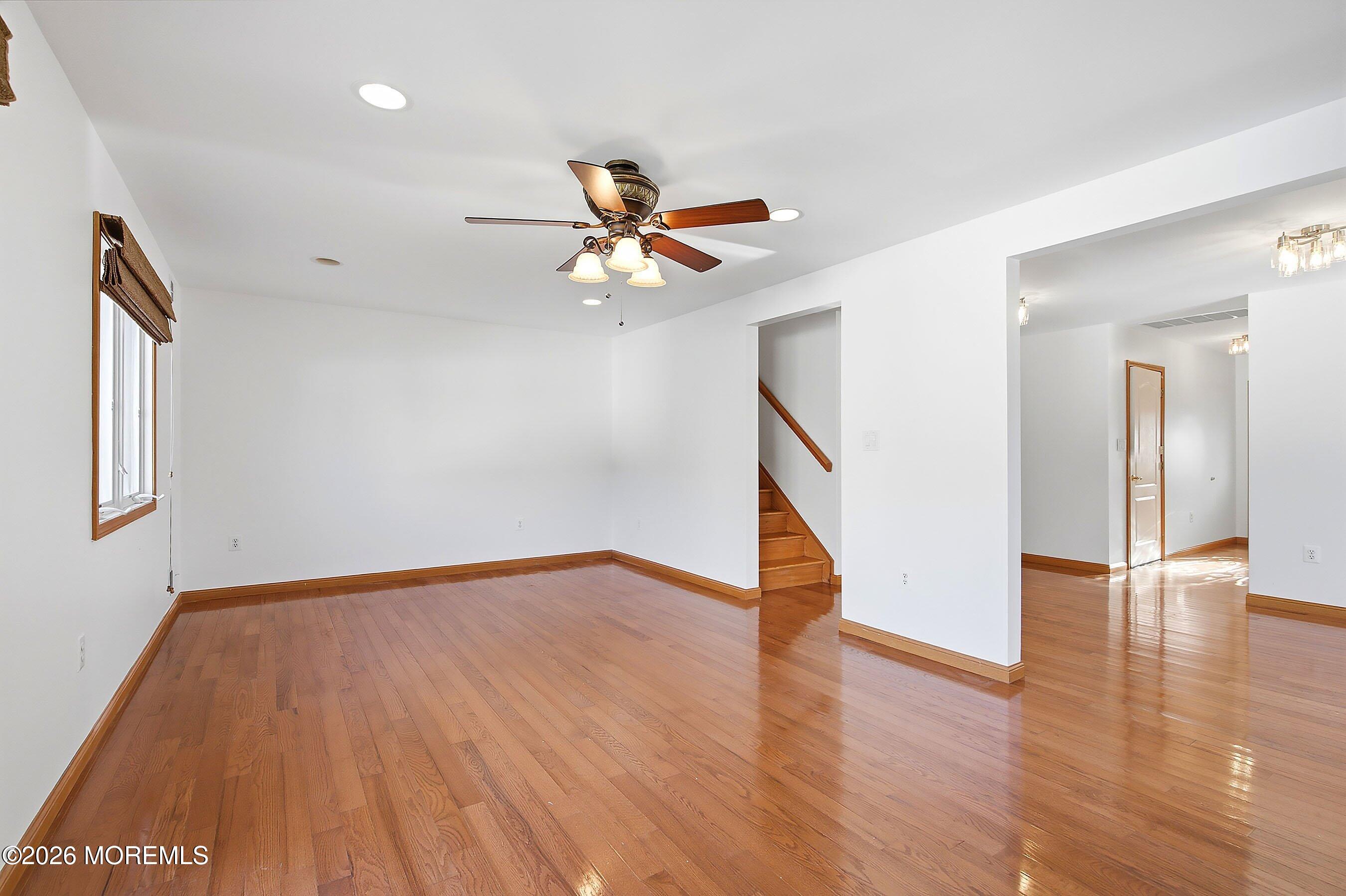 624 Mermaid Avenue Beachwood NJ 08722