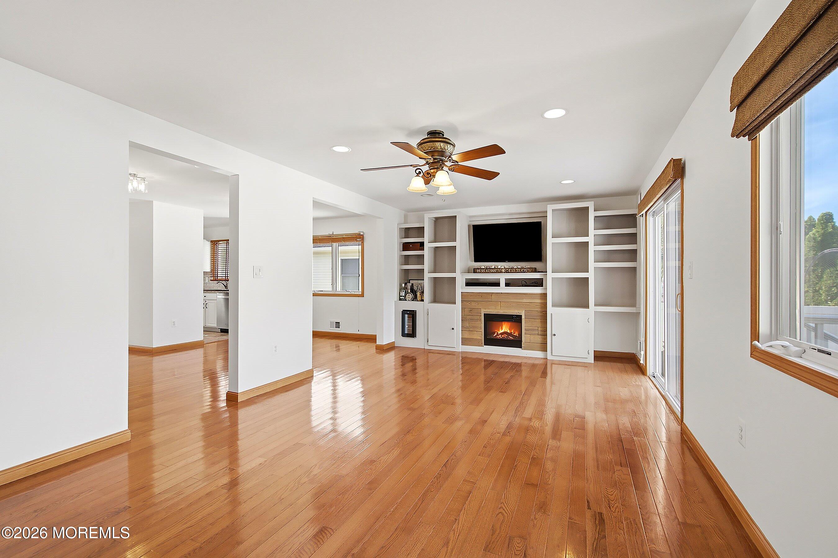 624 Mermaid Avenue Beachwood NJ 08722