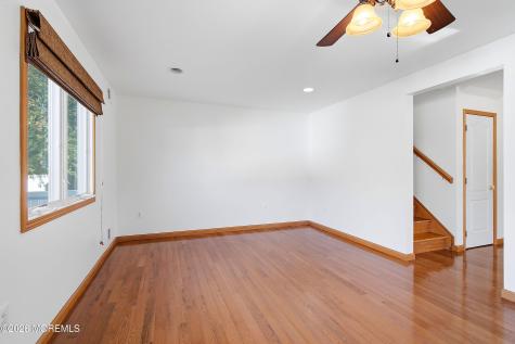 624 Mermaid Avenue Beachwood NJ 08722