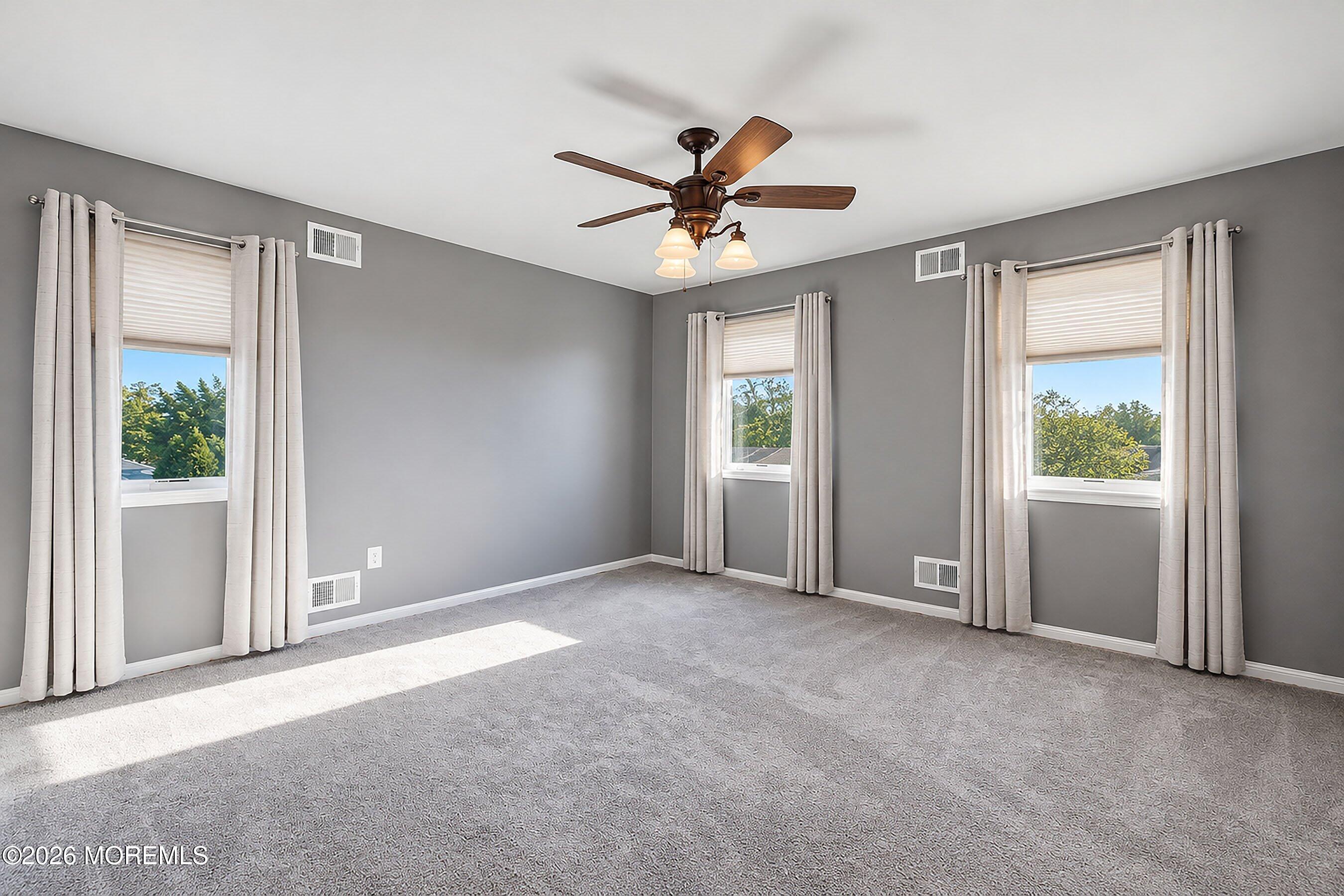 624 Mermaid Avenue Beachwood NJ 08722