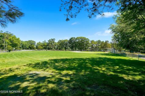 624 Mermaid Avenue Beachwood NJ 08722
