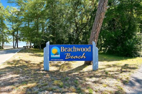 624 Mermaid Avenue Beachwood NJ 08722