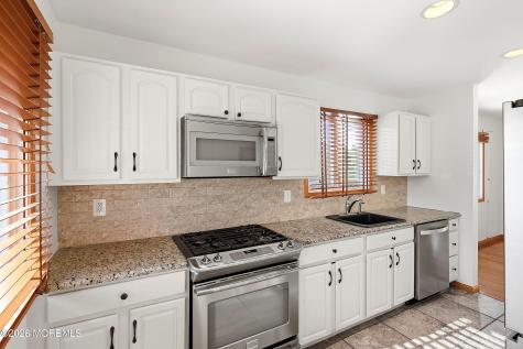 624 Mermaid Avenue Beachwood NJ 08722