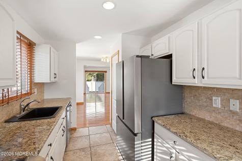 624 Mermaid Avenue Beachwood NJ 08722