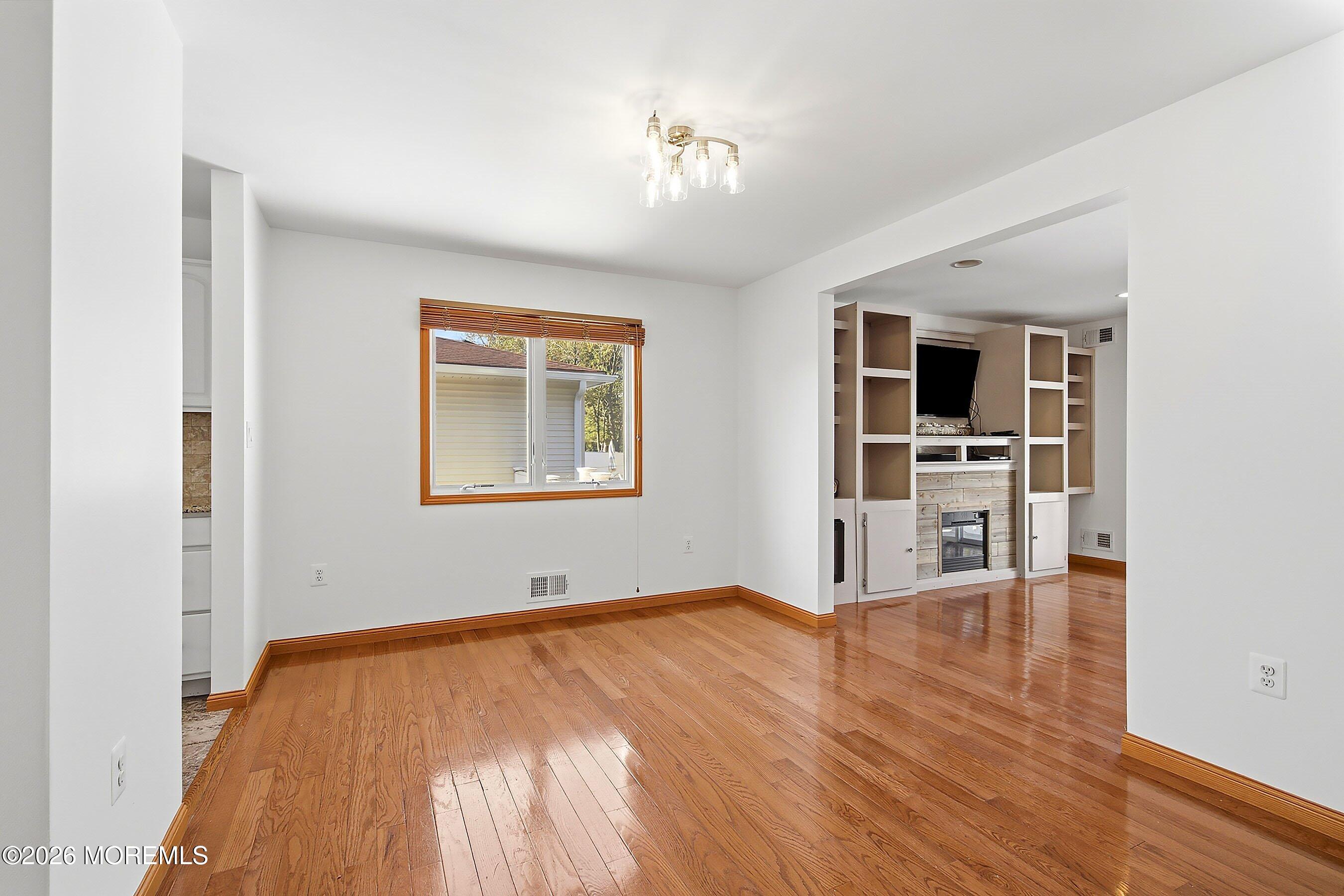 624 Mermaid Avenue Beachwood NJ 08722