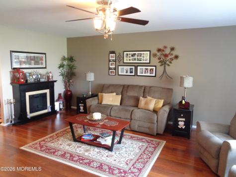 46 Morning Glory Lane Whiting NJ 08759