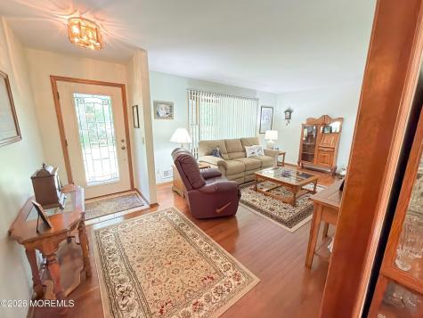 7 Harmony Hill Court Jackson NJ 08527