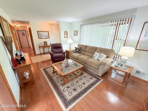 7 Harmony Hill Court Jackson NJ 08527