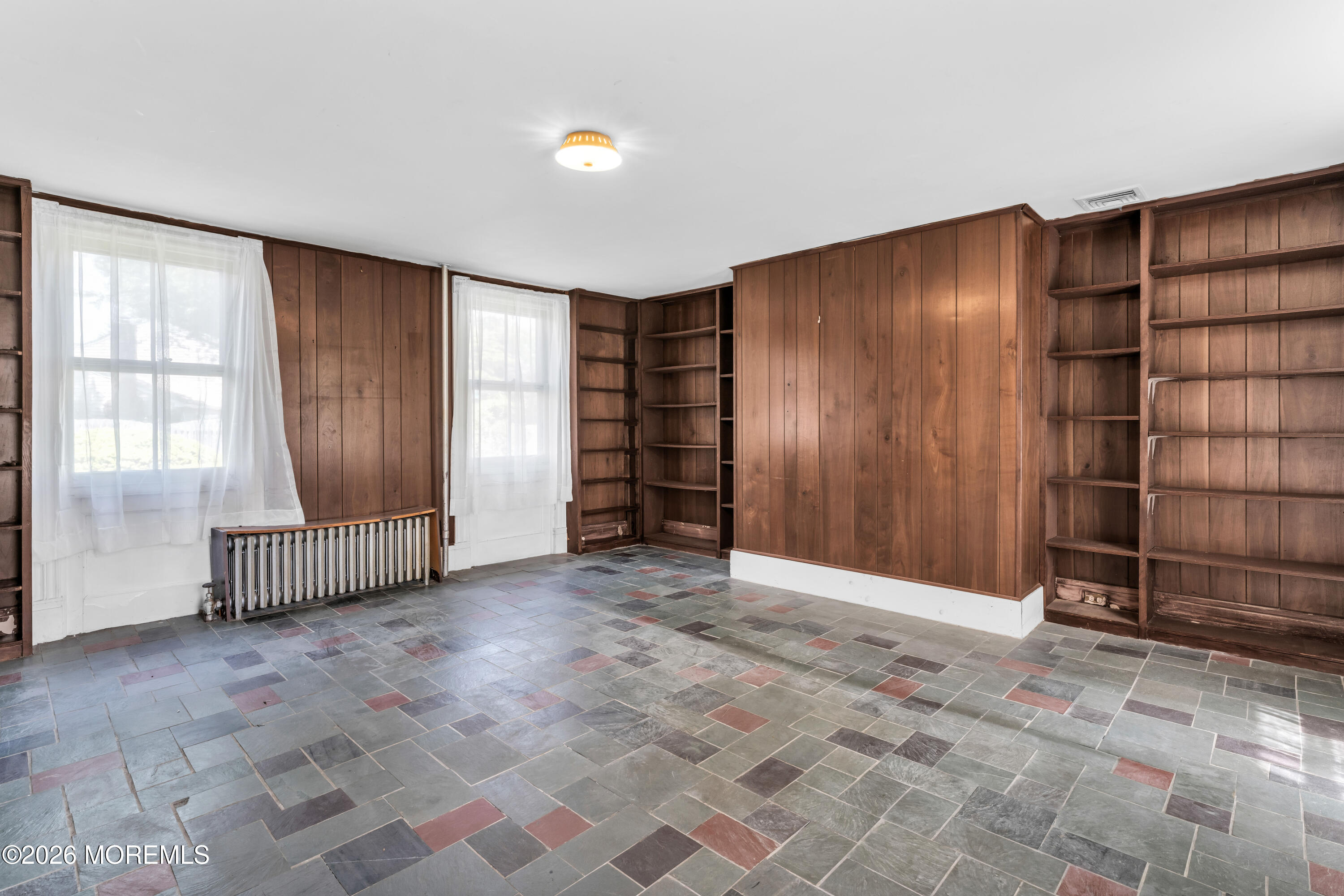 43 Devonshire Court Middletown NJ 07748