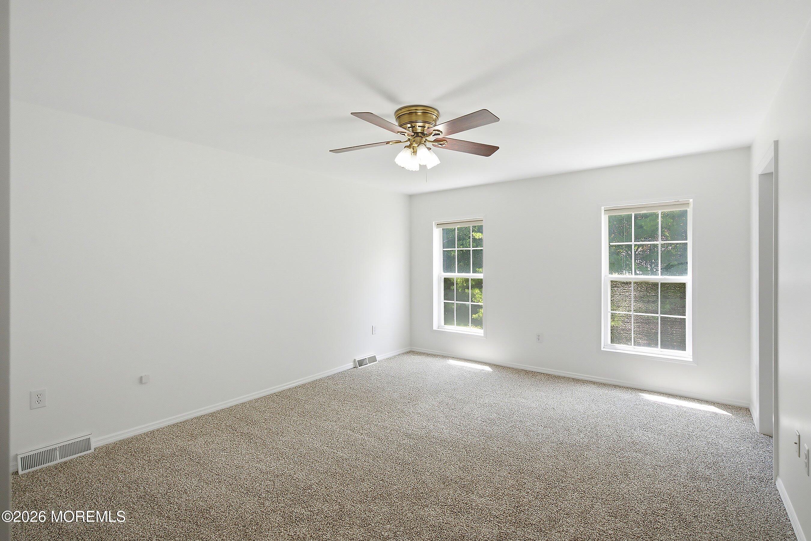 25 Fort Lee Drive Manahawkin NJ 08050