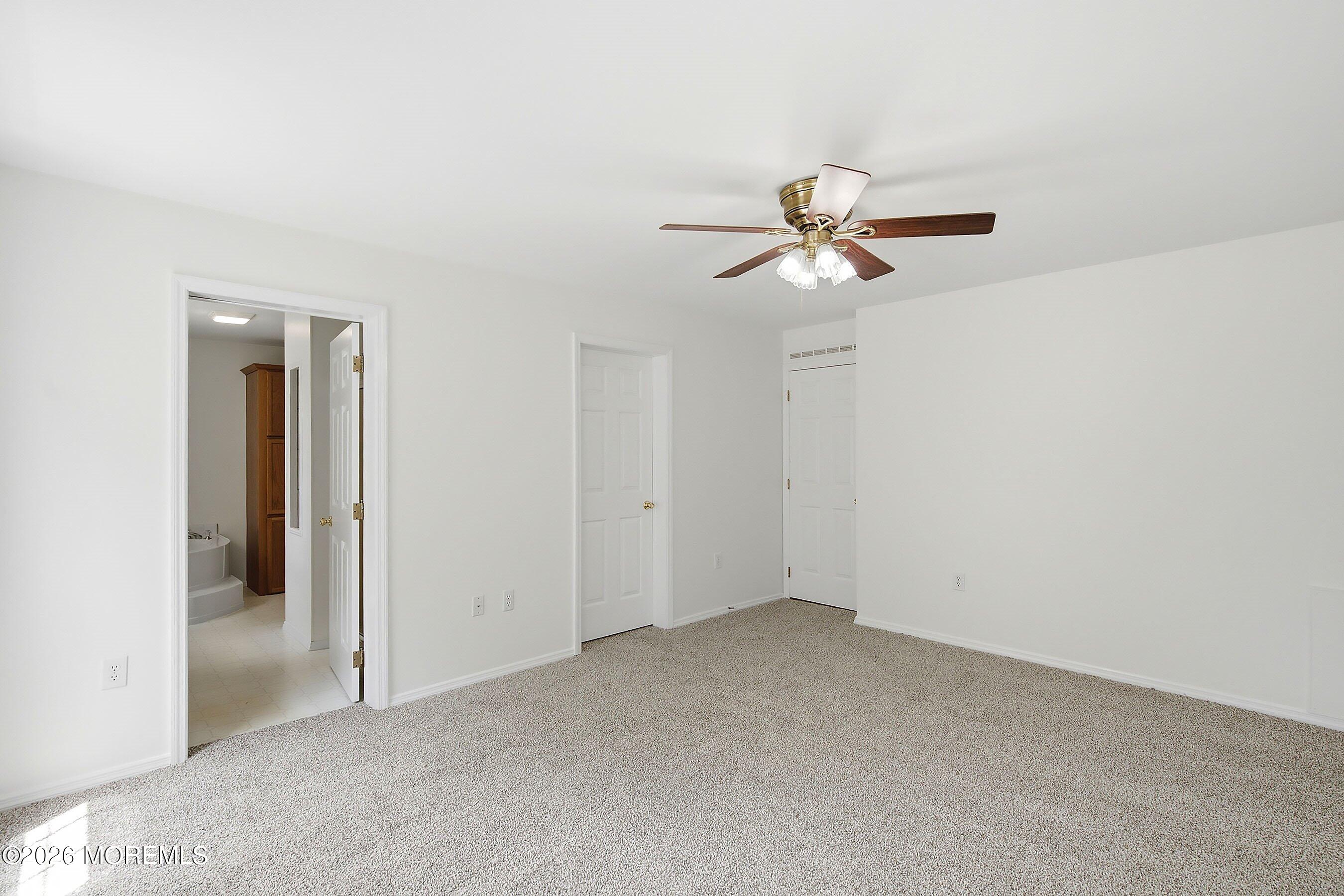 25 Fort Lee Drive Manahawkin NJ 08050