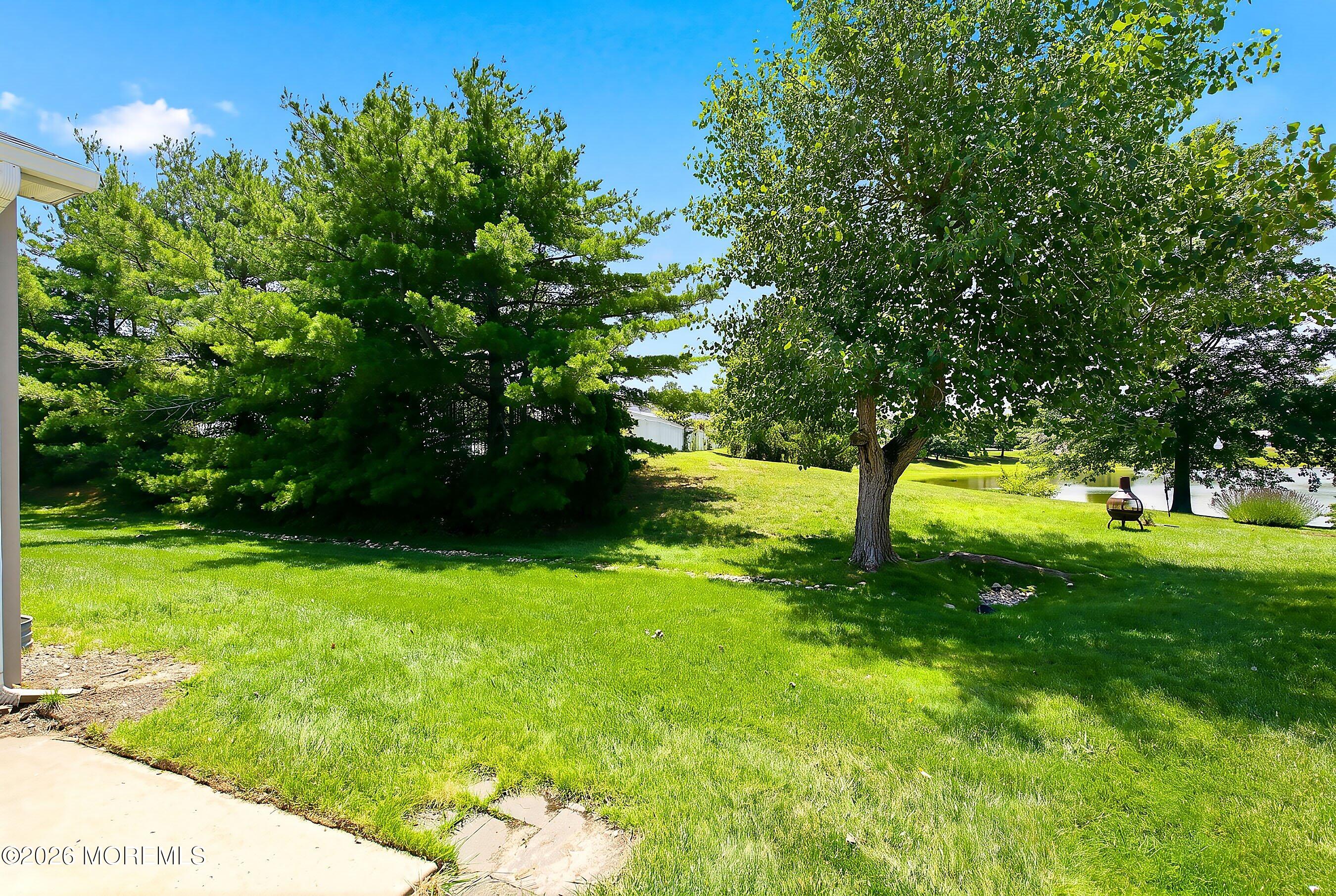 25 Fort Lee Drive Manahawkin NJ 08050