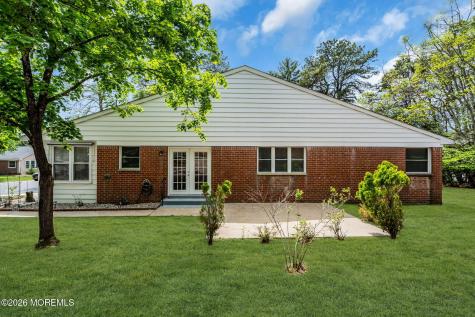 9 B Moccasin Drive Whiting NJ 08759