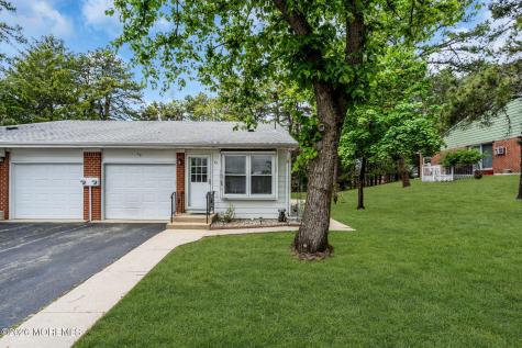 9 B Moccasin Drive Whiting NJ 08759