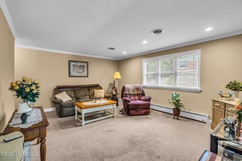 9 B Moccasin Drive Whiting NJ 08759
