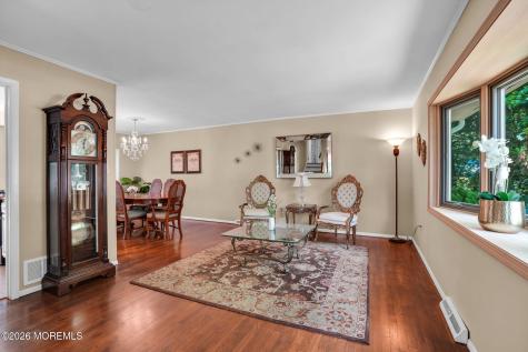 37 Gordons Corner Road Manalapan NJ 07726