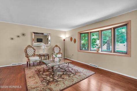 37 Gordons Corner Road Manalapan NJ 07726