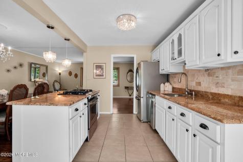 37 Gordons Corner Road Manalapan NJ 07726