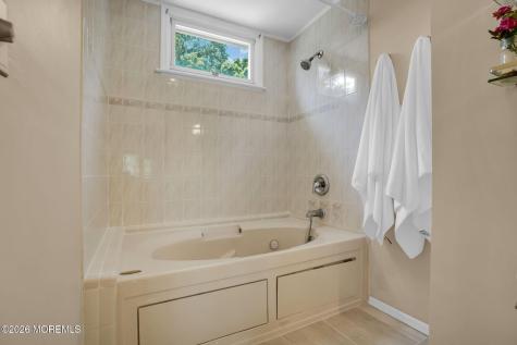 37 Gordons Corner Road Manalapan NJ 07726