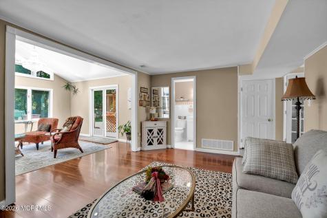 37 Gordons Corner Road Manalapan NJ 07726