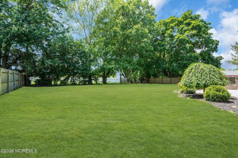 37 Gordons Corner Road Manalapan NJ 07726